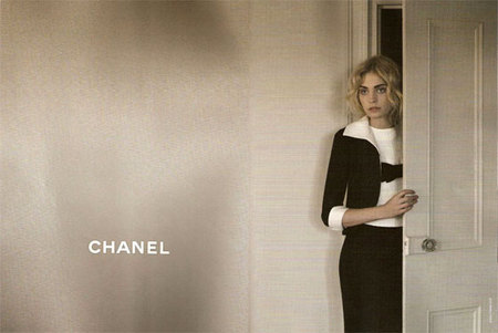 20081230_chanelad1_560x375.jpg