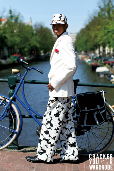 cracker-wardrobe-03.jpg