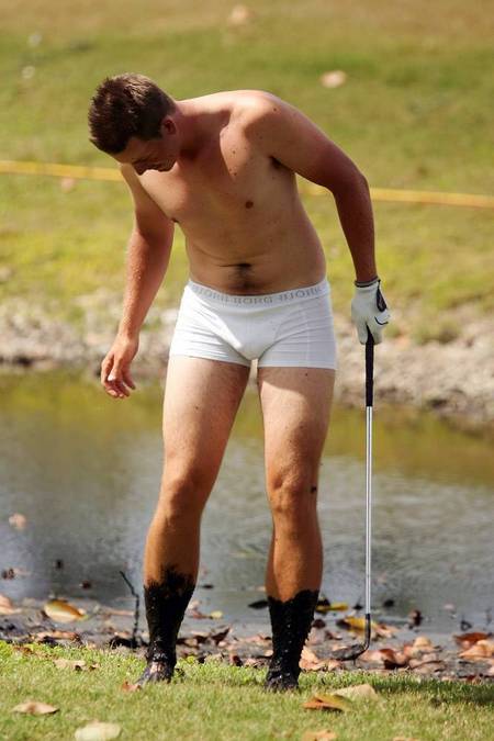 henrik_stenson_underwear_mud_shot.jpg