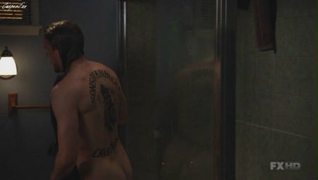 hunnam2.jpg