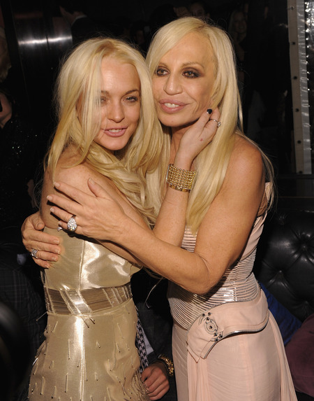 lindsay-lohan-donatella-versace-02.jpg