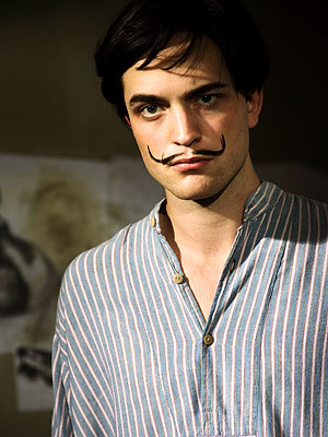 robert-pattinson-little-ashes_l.jpg