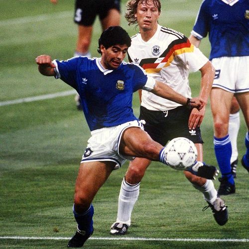 maradona2.jpg