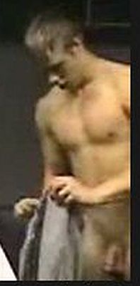 Dustin-Brown-naked.jpg