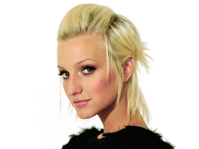 Ashley Simpson blonde HQ