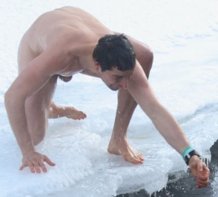 bear-grylls-nude.jpg