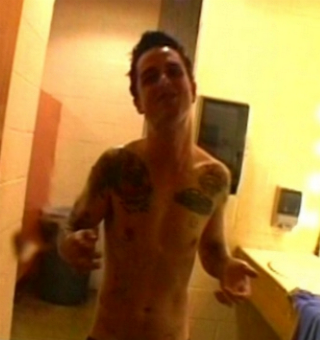 billie-joe-armstrong-nude-01.png