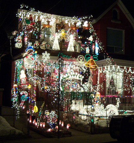 crazy-xmas-lights-toronto.jpg