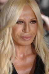 donatella-fragrance01.jpg