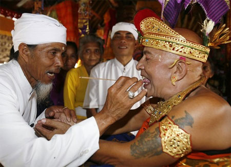 gay-hindu-wedding-03.jpg