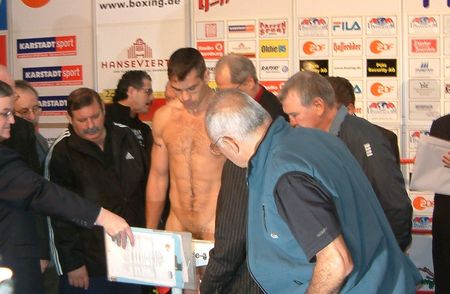 hugo-hernan-garay-nude-03.jpg