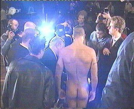 hugo-hernan-garay-nude-05.jpg