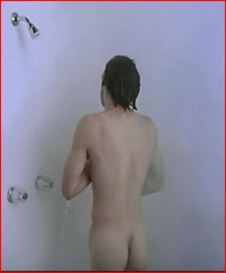 james-duval-nude03.JPG