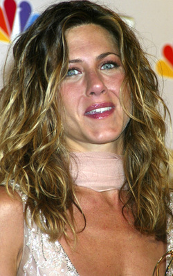 jennifer-aniston-sad.jpg