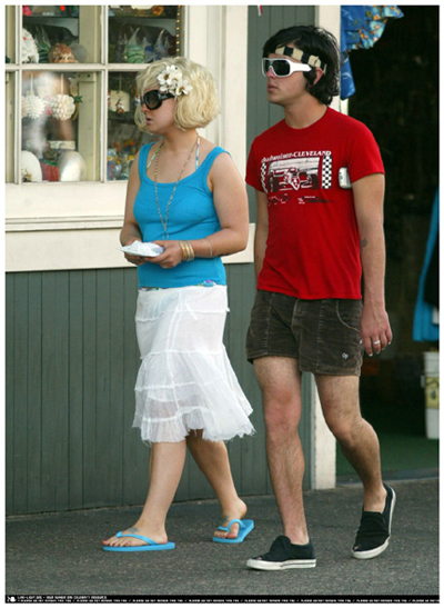 Kelly Osbourne Kevin Zegers beach