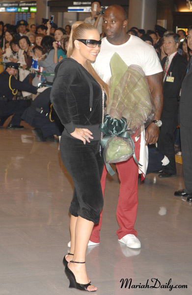 mariah-sweats-high-heels02.jpg