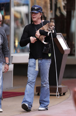 mickey-rourke-dog-03.jpg