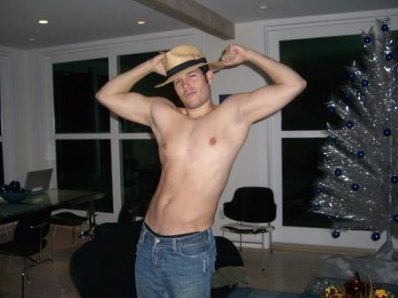 neil-arms-thumb-450x337.jpg