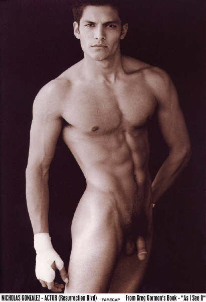 nicholas-gonzalez-nude06.jpg