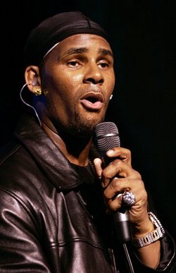 r-kelly-sings.jpg