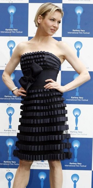 renee-zelwegger-cooldress.jpg