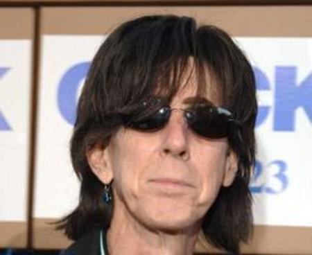 ric-ocasek-lesbian.JPG