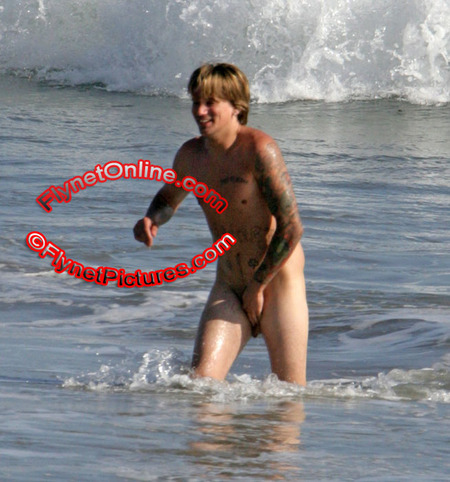 sean-stewart-nude05.JPG
