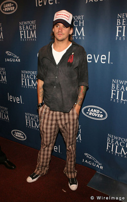 sean-stewart-portrait.jpg
