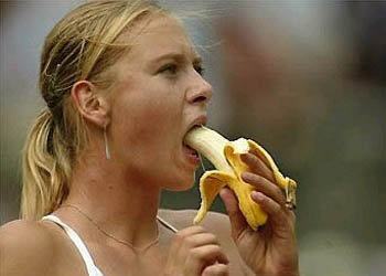 sharapova-banana.jpg