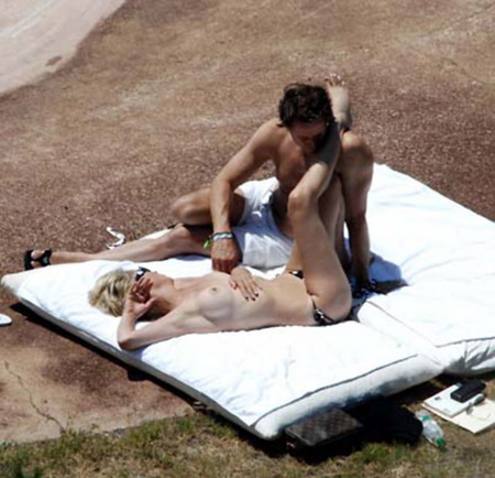 sharon-stone-naked01.jpg