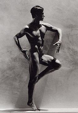 tony-ward-nude02.jpg