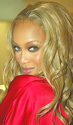 tyra-banks-shoulder.JPG