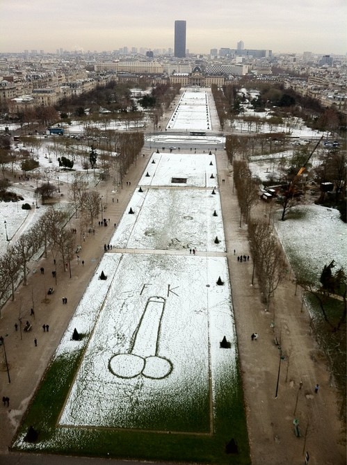 eiffel-tower-penis.jpg