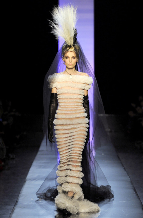 andrej-pejic-Jean-paul-gauiter.jpg