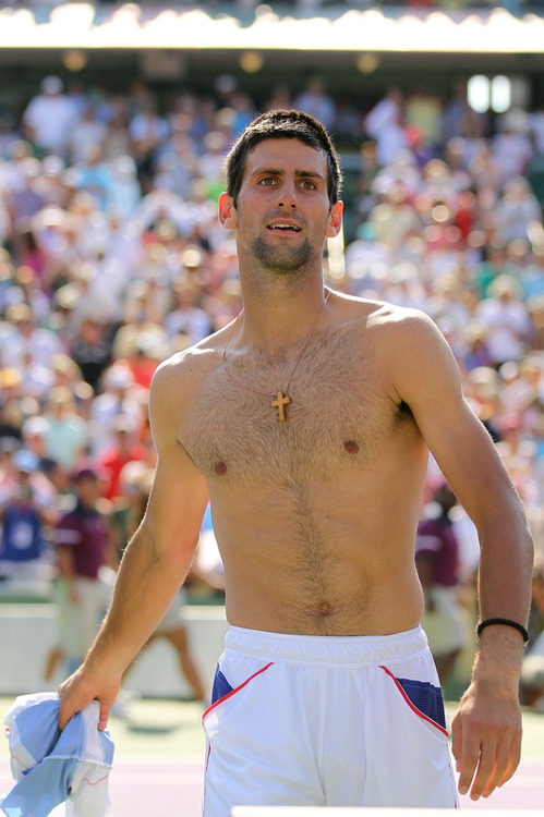 novak-djokovic-shirtless-sony.jpg