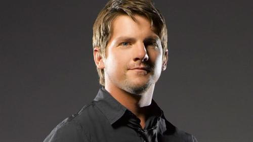 Zachary-Knighton-portrait.jpg