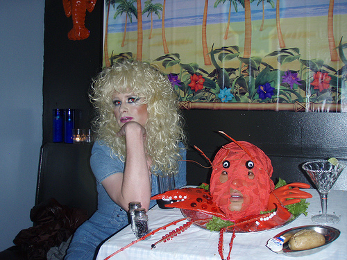 hotnuts-lobster-beach-03.jpg