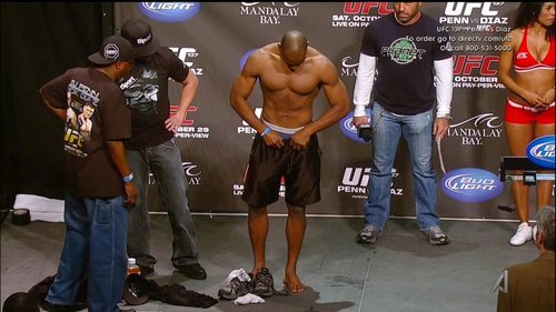 Clifford_Starks_UFC137WeighIn_05.jpg