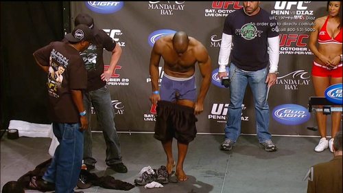 Clifford_Starks_UFC137WeighIn_06.jpg