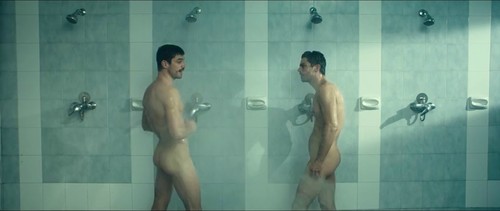 naked dominic cooper 3.jpg