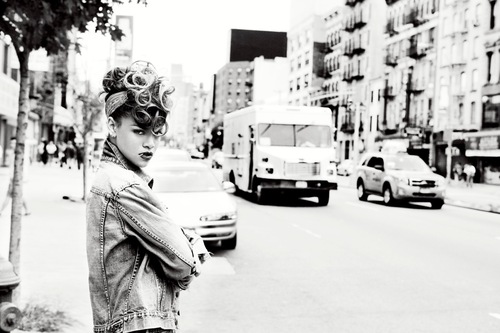 Rihanna_EVU_Shot_011#5F15CC.jpeg.jpg