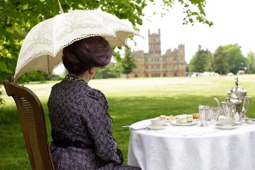 Dowager-Countess-downton-abbey-25586936-1600-1067.jpg