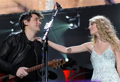 TAylor-Swift-John-MAyer-A-Couple.jpg