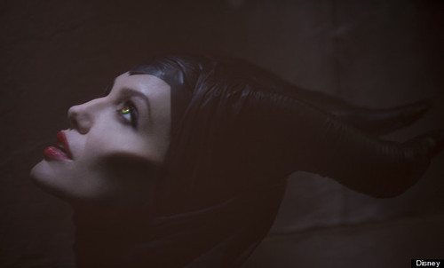 o-ANGELINA-JOLIE-MALEFICENT-570.jpg