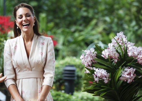 304016-the-same-day-kate-middleton-donned-one-of-her-dresses-on-the-first-day.jpg