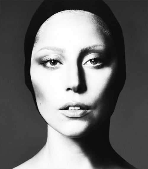 Lady-Gaga-for-Vogue-September-2012-Issue-lady-gaga-31762169-500-572.png