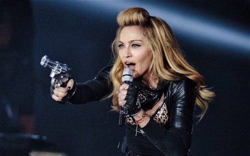 madonna-2_2265777b.jpg