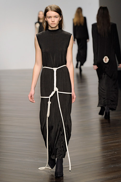 dezeen_Autumn-Winter-2013-collection-by-Eilish-Macintosh_9.jpg