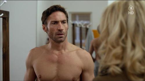 Tatort E794 (Benjamin Sadler)[13-46-15].JPG