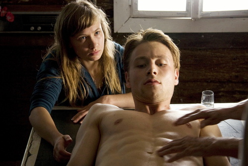 Max Riemelt nude